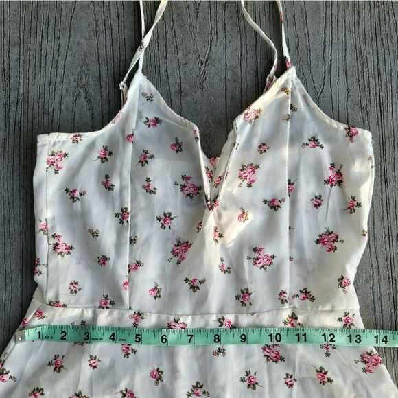 RUE 21 spring summer v neck adjustable spaghetti strap WHITE FLORAL DRESS new - Picture 13 of 16